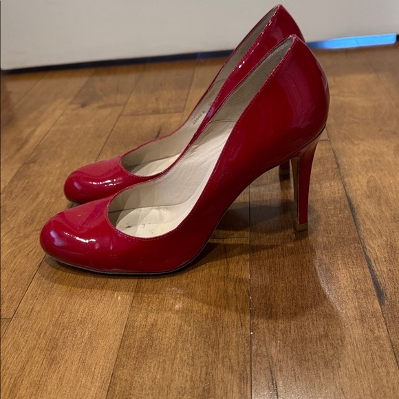 Red LK Bennett Pumps - Picture 2 of 4